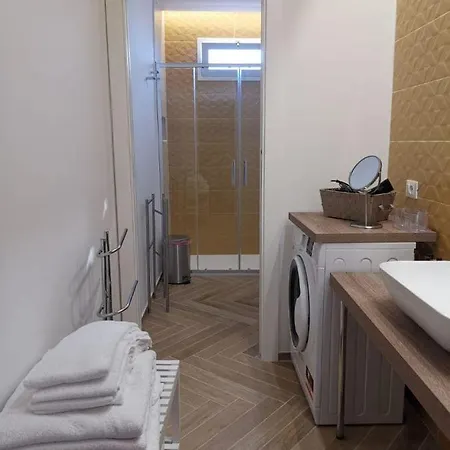 公寓 Chiocciola Sul Lungomare Tremoli, Parcheggio Gratuito