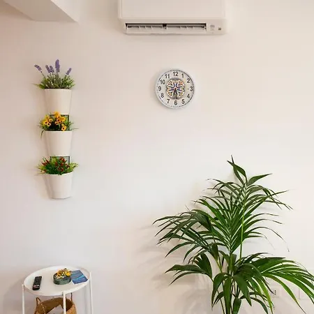 Apartment Chiocciola Sul Lungomare Tremoli, Parcheggio Gratuito