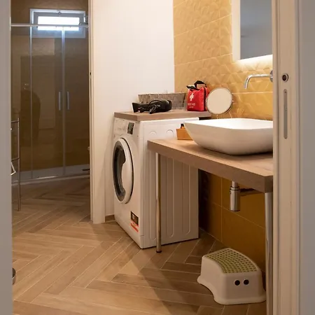 Chiocciola Sul Lungomare Tremoli, Parcheggio Gratuito * 阿沃拉